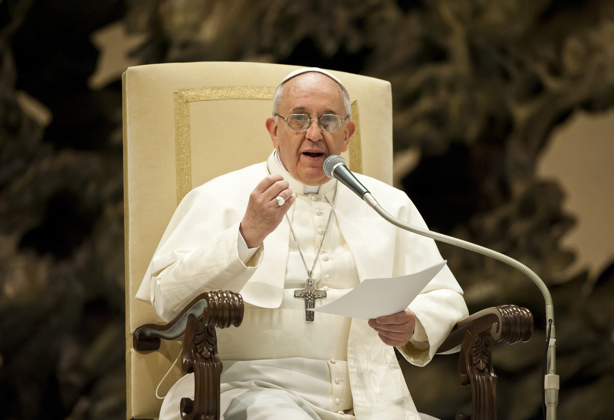 in-clarification-of-pope-francis-recent-statements-on-women-and