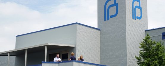 Texas Judge Blocks Action to Defund Planned Parenthood